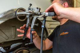 Reparatur am Radblech