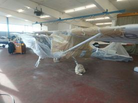 Reparatur eines Sportflugzeugs